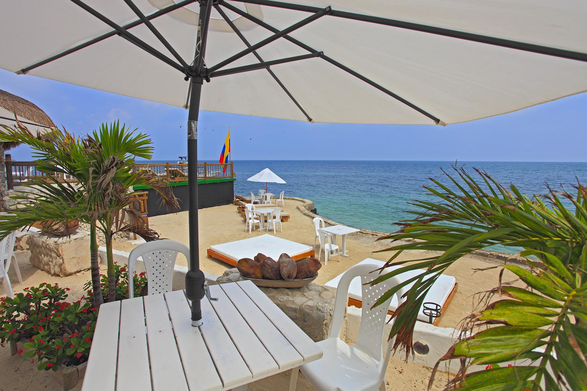 Hotel Isla Del Encanto Isla Barú Екстериор снимка