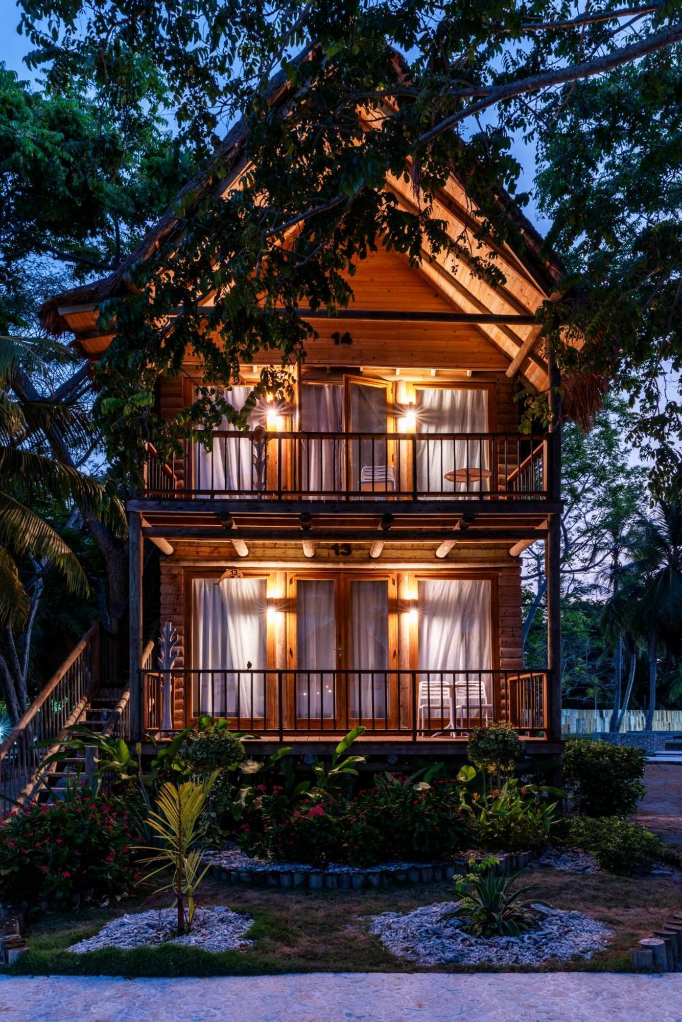 Hotel Isla Del Encanto Isla Barú Екстериор снимка