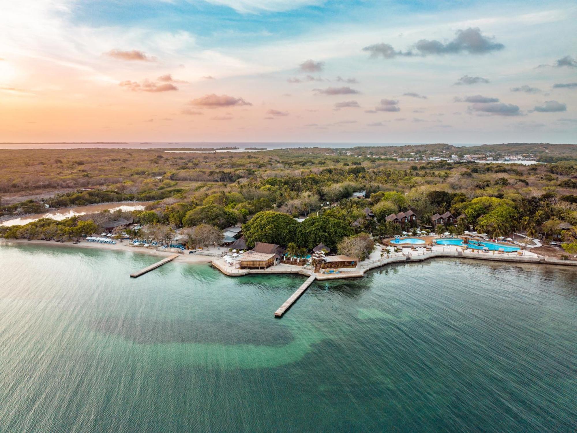 Hotel Isla Del Encanto Isla Barú Екстериор снимка